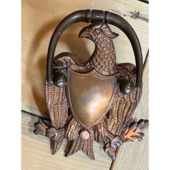 Vintage Brass American Eagle Door Knocker w/ mounting hardware. - Picture 5 of 8